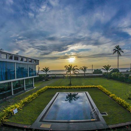 Hotel Calypso Sunset Iranawila Exteriér fotografie